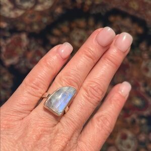 Elegant Silver Moonstone Ring